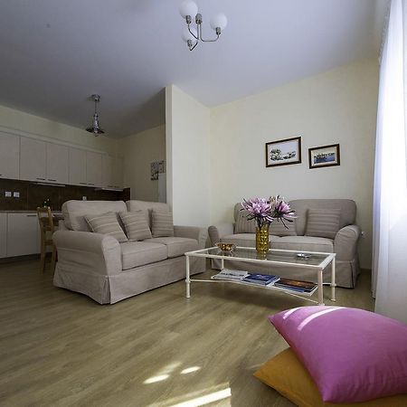 Oikia Preveza Apartment ภายนอก รูปภาพ